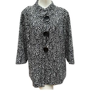 JM Collection Women's Black & White Patterned Coat size XL 3/4 quarter sleeves